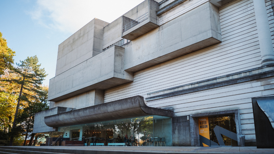An exterior image of the ulster museum building 