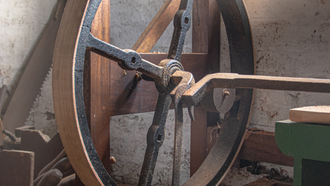 Foot-Powered Lathe, spindle and pedal