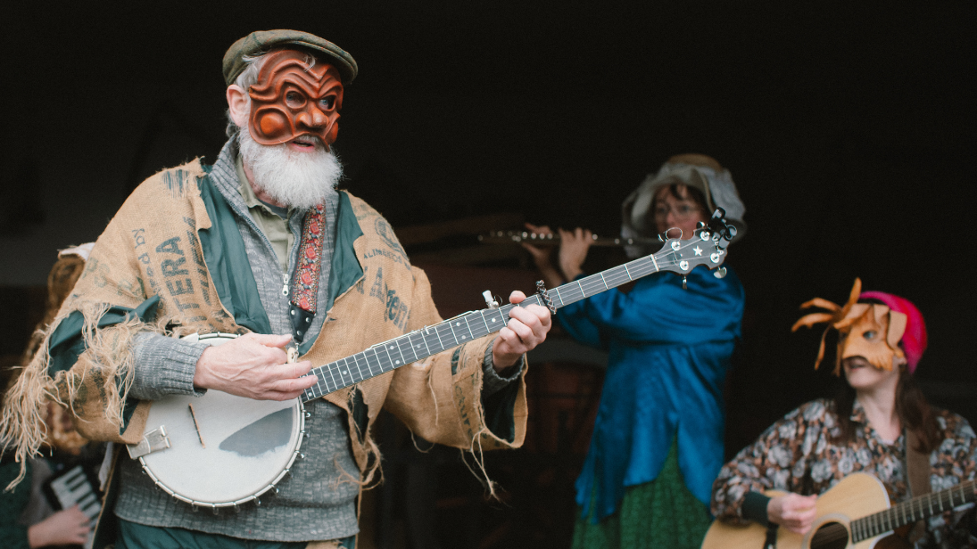 The Armagh Rhymers playing at the Folk Museum 