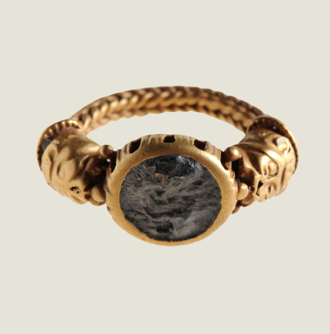 Roman gold ring, from the Murlough hoard, County Down