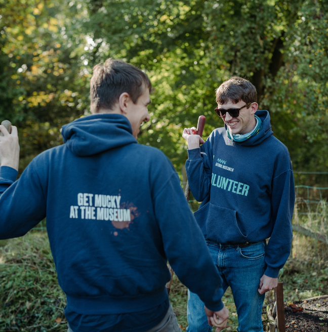 volunteer at folk museum