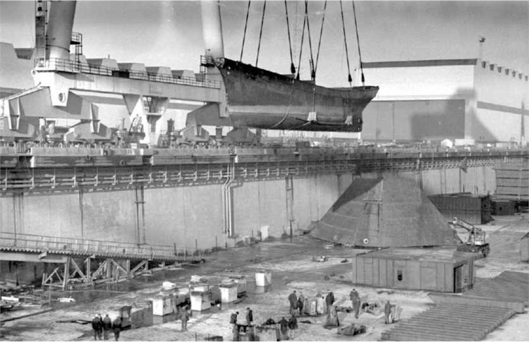 Result being lifted out the building dock by Harland & Wolff crane Samson.