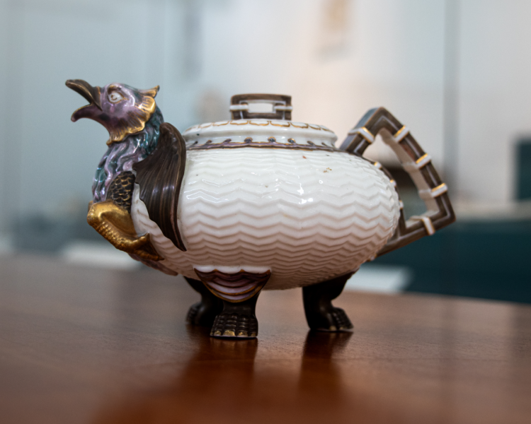 Belleek Dragon Teapot Detailing 1