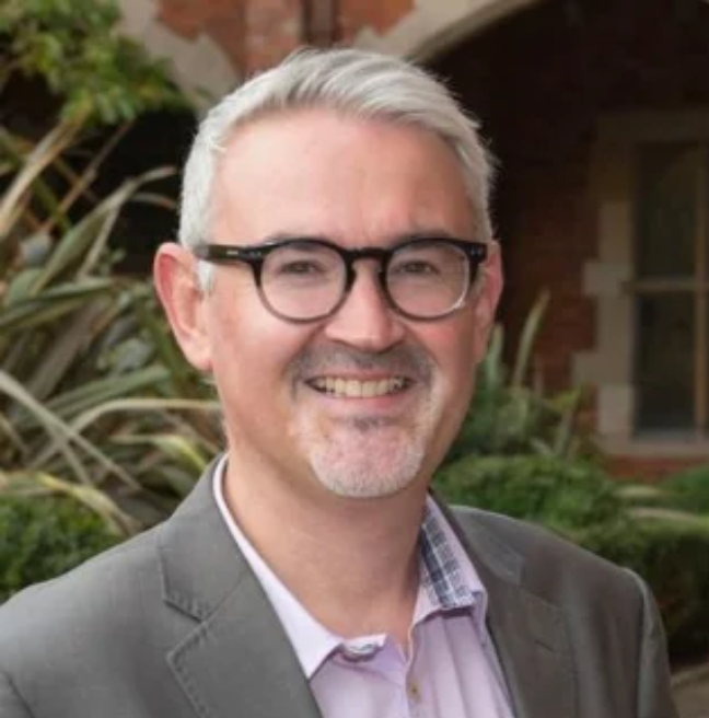 Dr Liam O’Hare