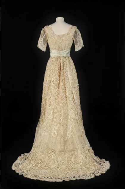 Elizabeth Balfour Clark’s Brussels lace and Irish crochet court dress without train, Madame Duboc, London