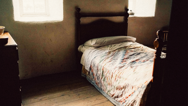 Campbell House bed