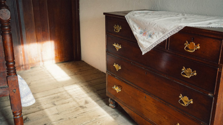 Campbell House bedroom