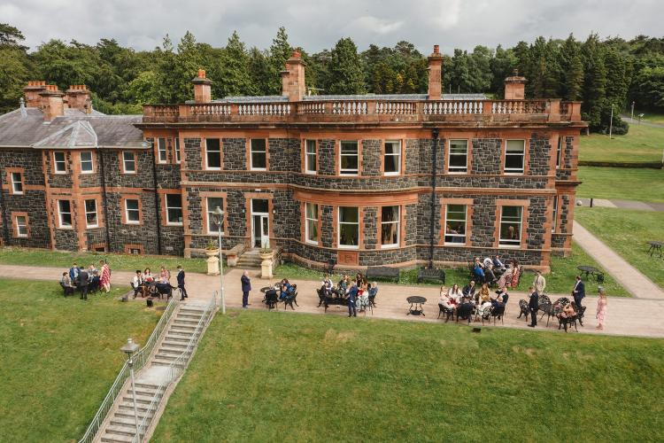 Cultra Manor Lawns