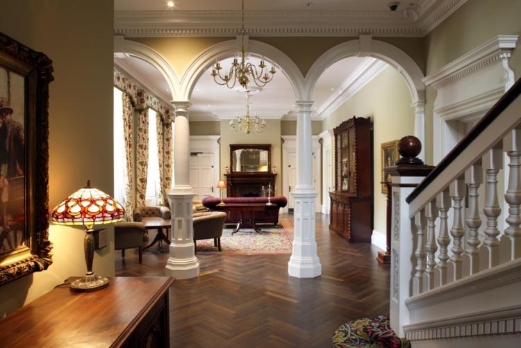 Foyer Cultra Manor