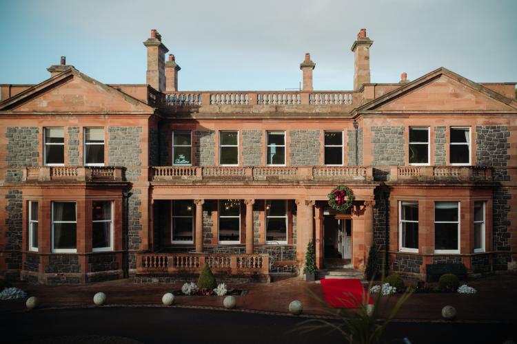 Cultra Manor Exterior Christmas