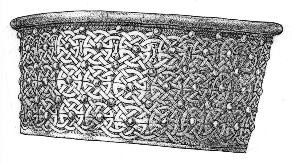 Horn detailing (1095 x 616)