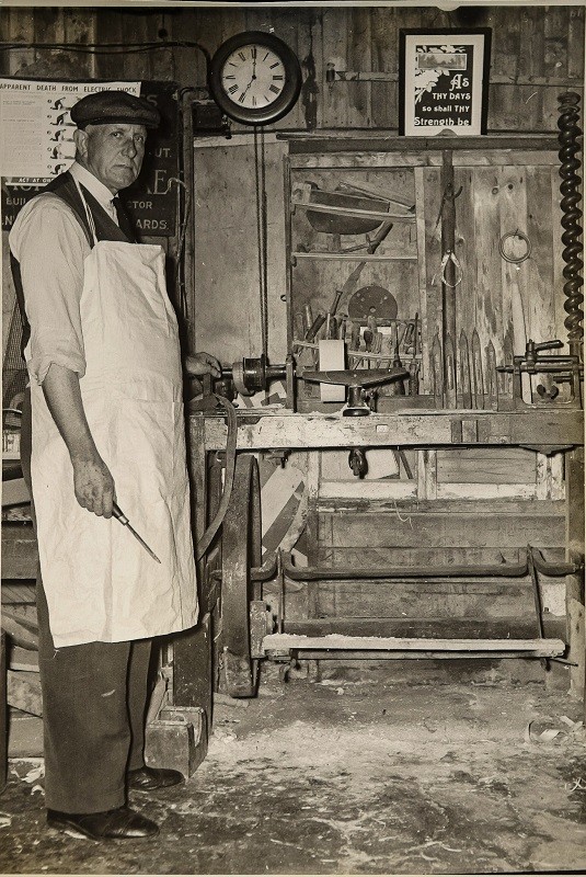 Lathe