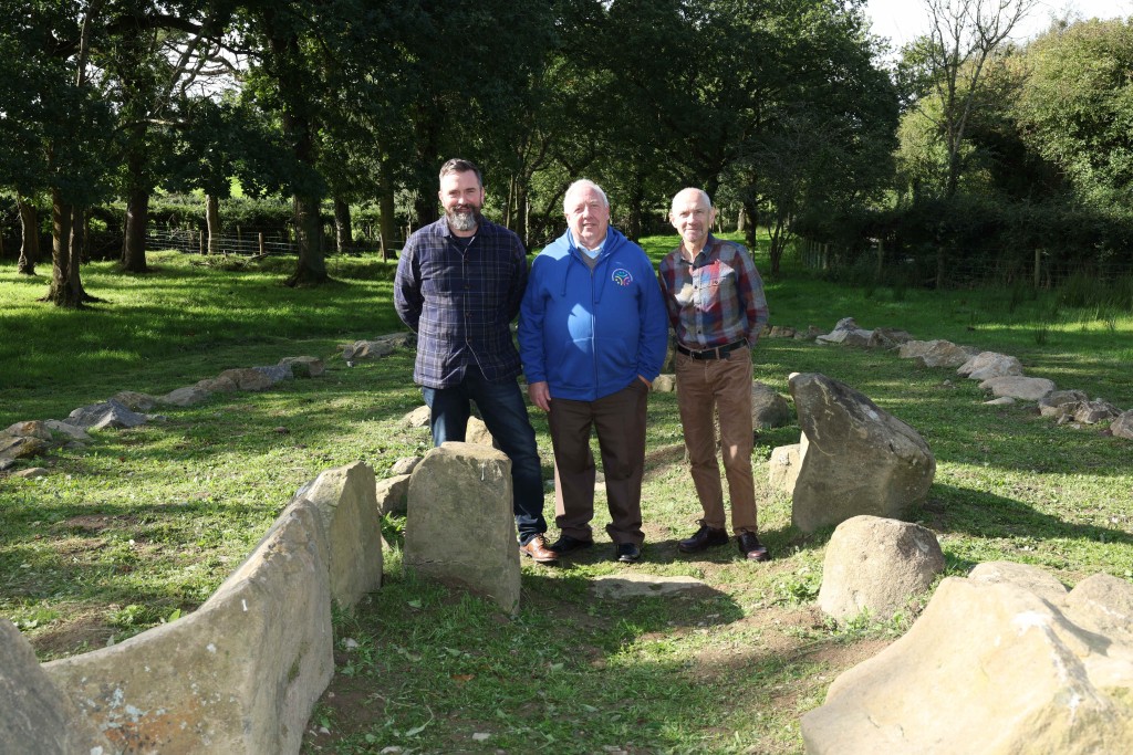 three men at the ballintaggart court tomb