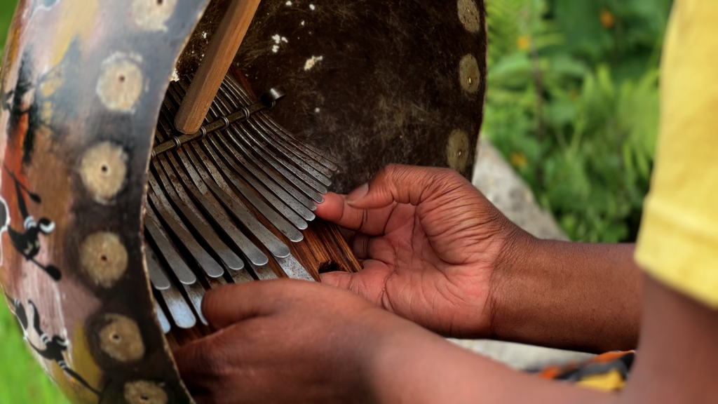The musical notes inside the mbira
